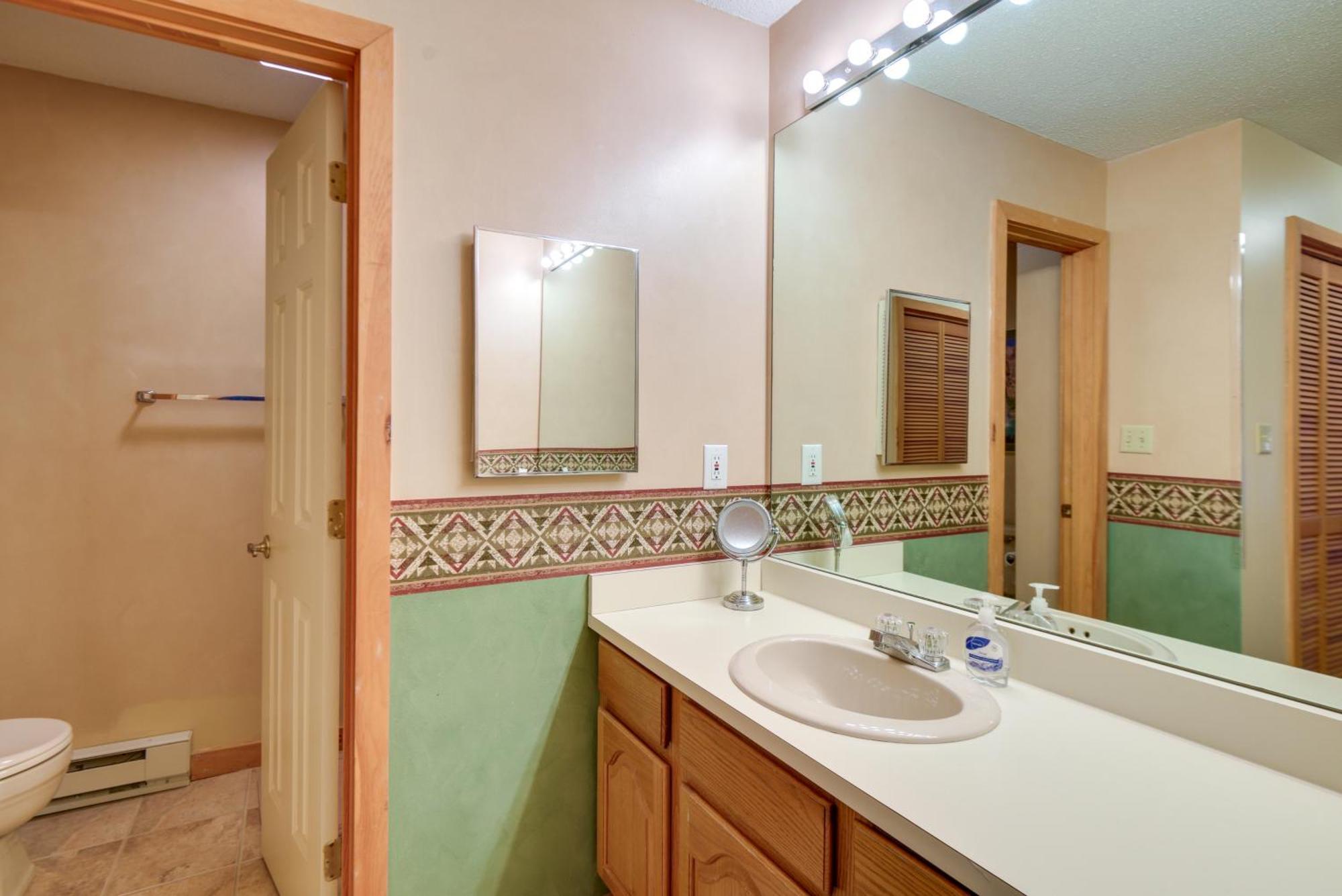 Well-Appointed Lincoln Abode Ski, Swim And Fish! Buitenkant foto